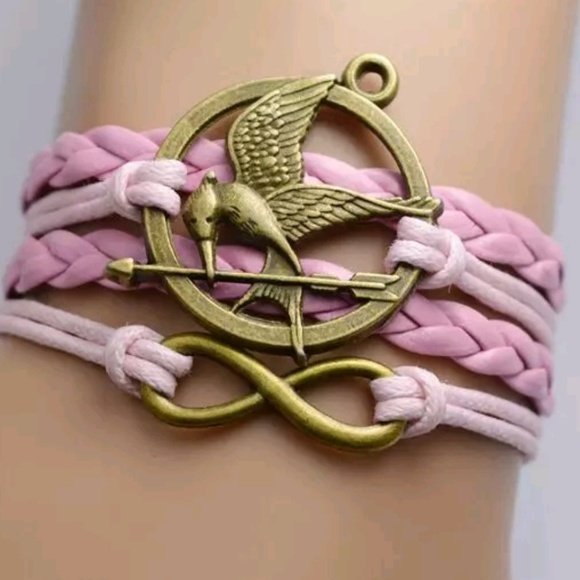 ๐ฆ๐Handmade peace and bird leather bracelet - Picture 2 of 4